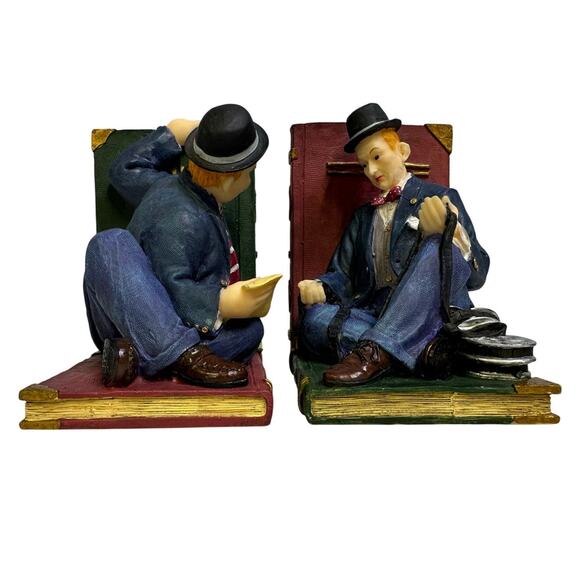 Laurel and Hardy Heavy Resin Collectible Bookends - Picture 2 of 7